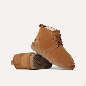 UGG Neumel Big kids size 6